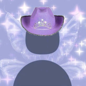 Meet your Posher, Caelyn